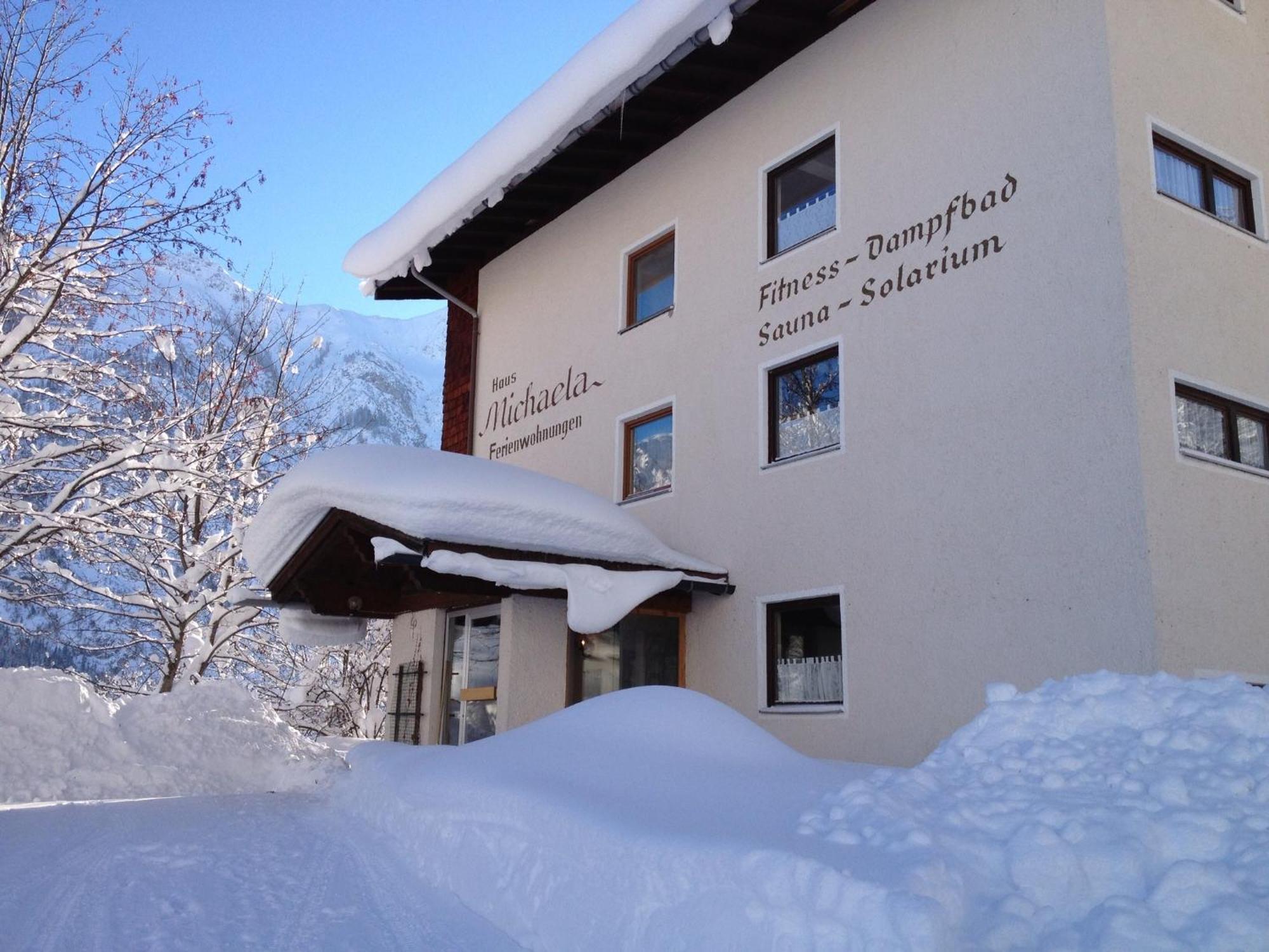 Appartementhaus Michaela Бах Екстериор снимка