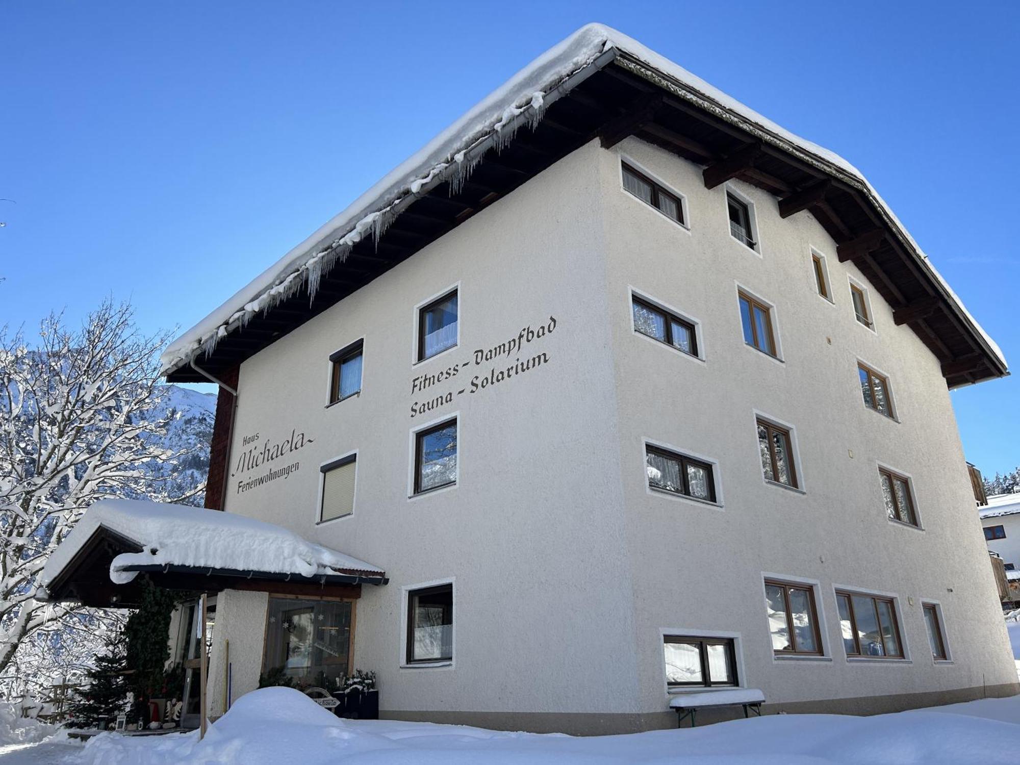 Appartementhaus Michaela Бах Екстериор снимка